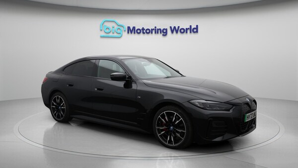 Used BMW i4 2022 for sale - 75532266: Photo 2