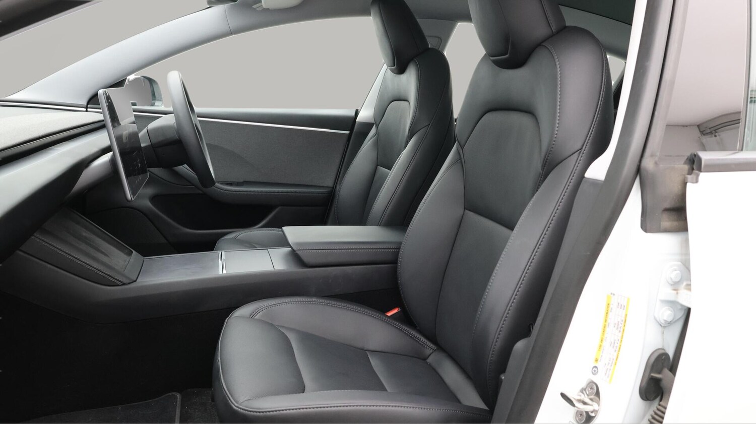 Used Tesla Model 3 2024 for sale - 76572441: Photo 15