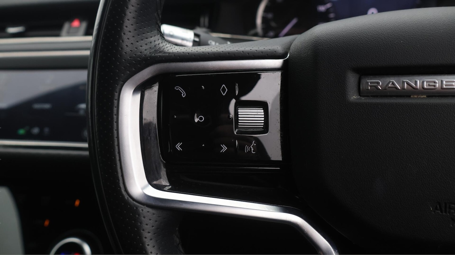 Used Land Rover Range Rover Evoque 2021 for sale - 76619862: Photo 24