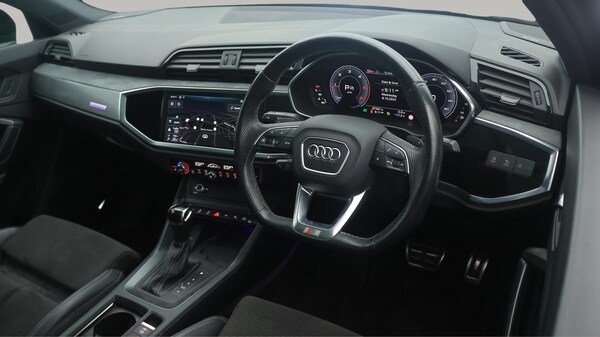 Used Audi Q3 2020 for sale - 76260541: Photo 10