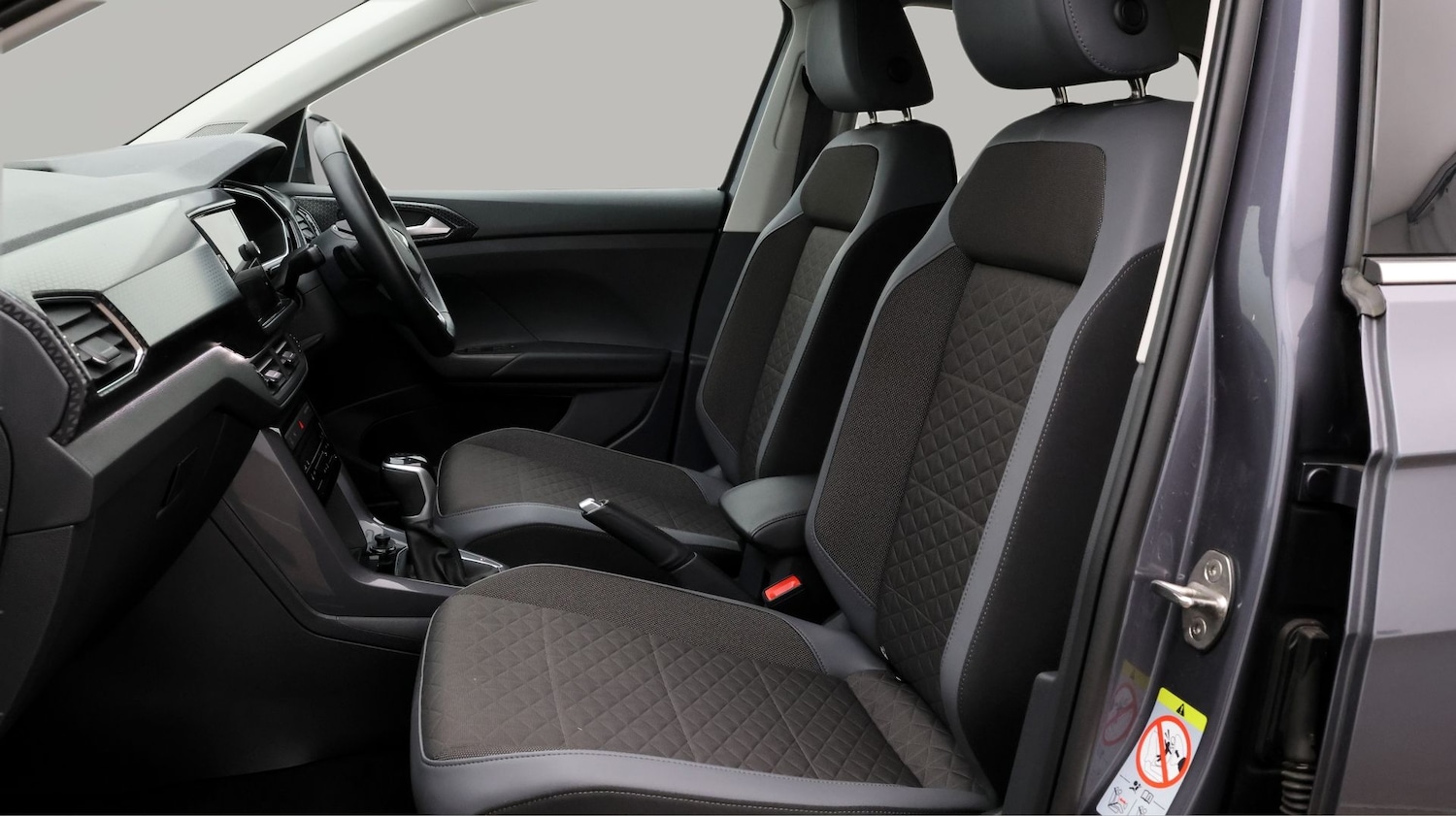 Used Volkswagen T-Cross 2023 for sale - 77628770: Photo 14