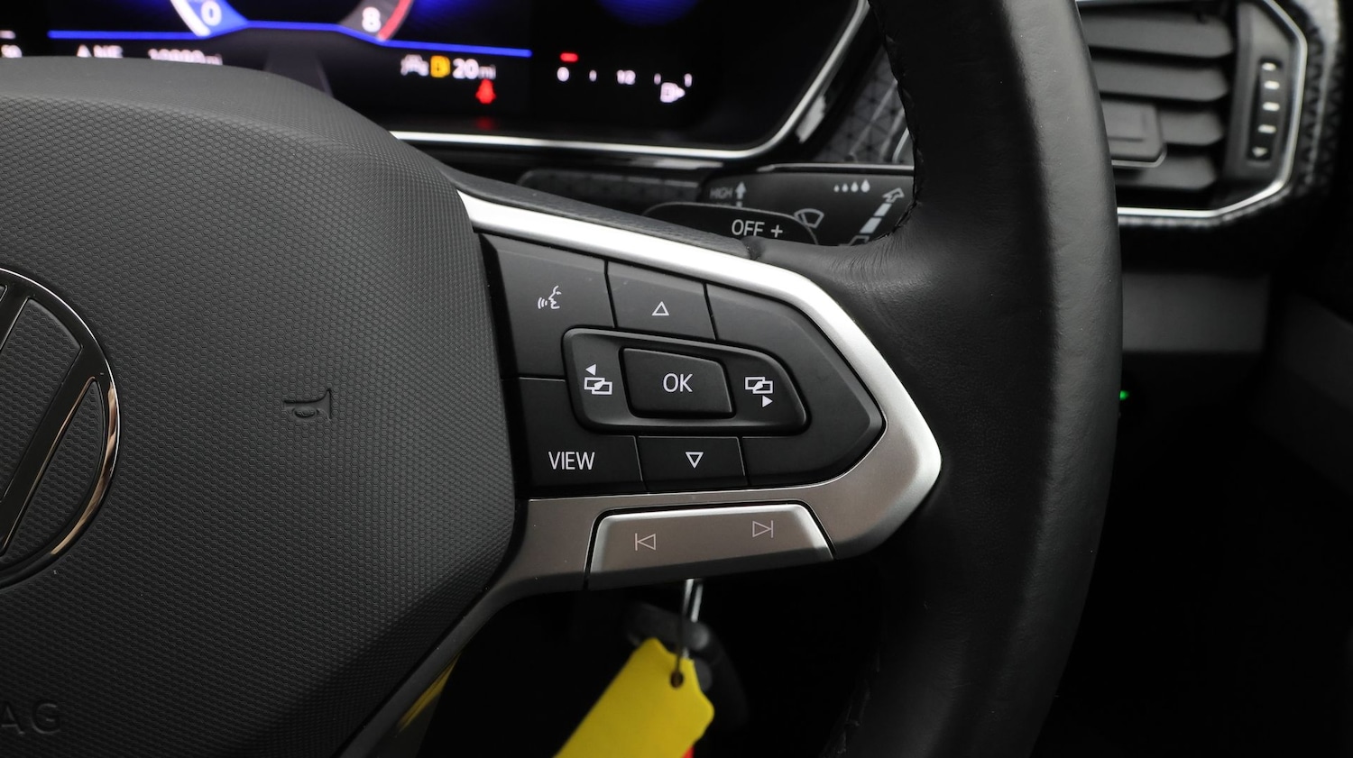 Used Volkswagen T-Cross 2023 for sale - 77628770: Photo 24