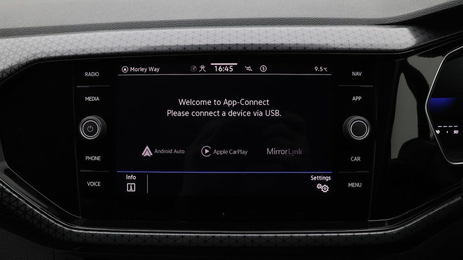 Used Volkswagen T-Cross 2023 for sale - 77628770: Photo 26