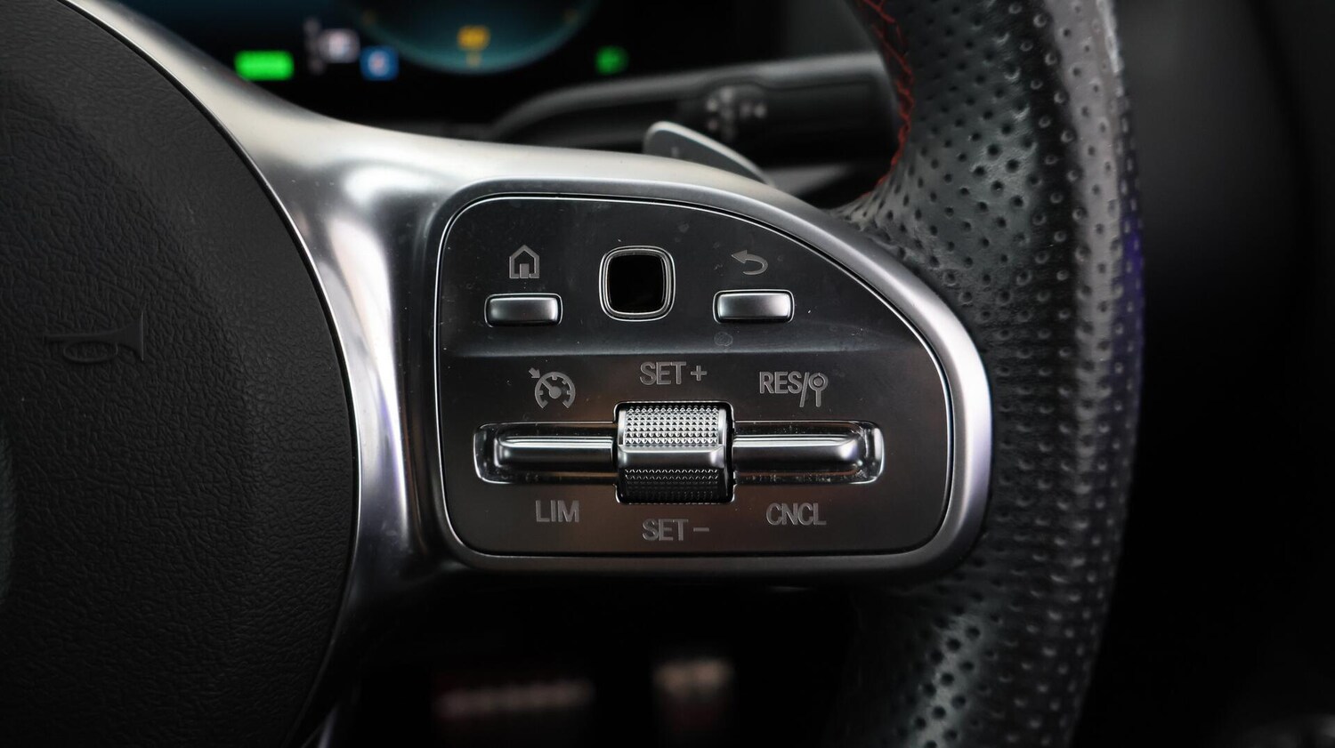 Used Mercedes-Benz EQA 2021 for sale - 76072908: Photo 26
