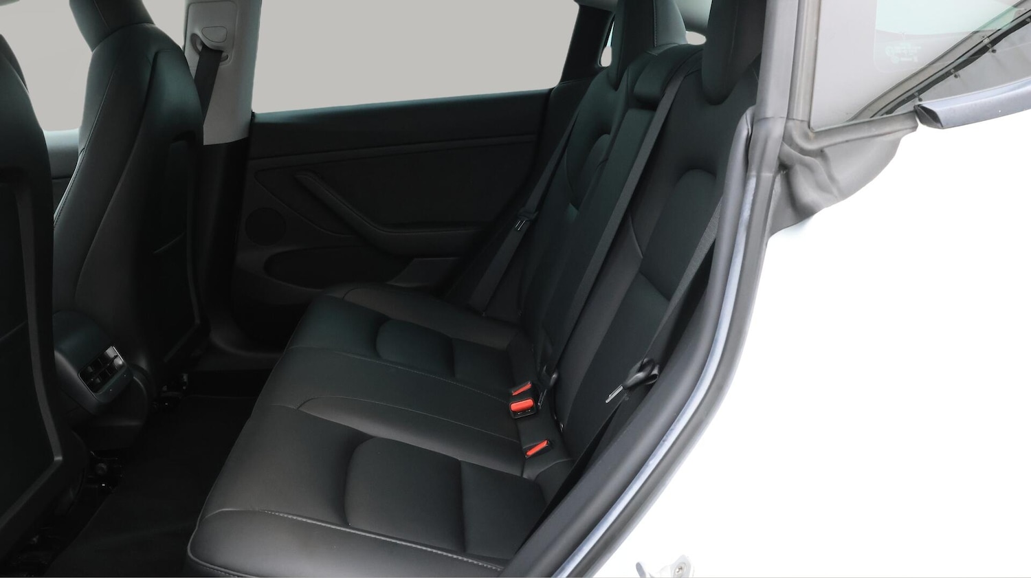 Used Tesla Model 3 2021 for sale - 76166809: Photo 17