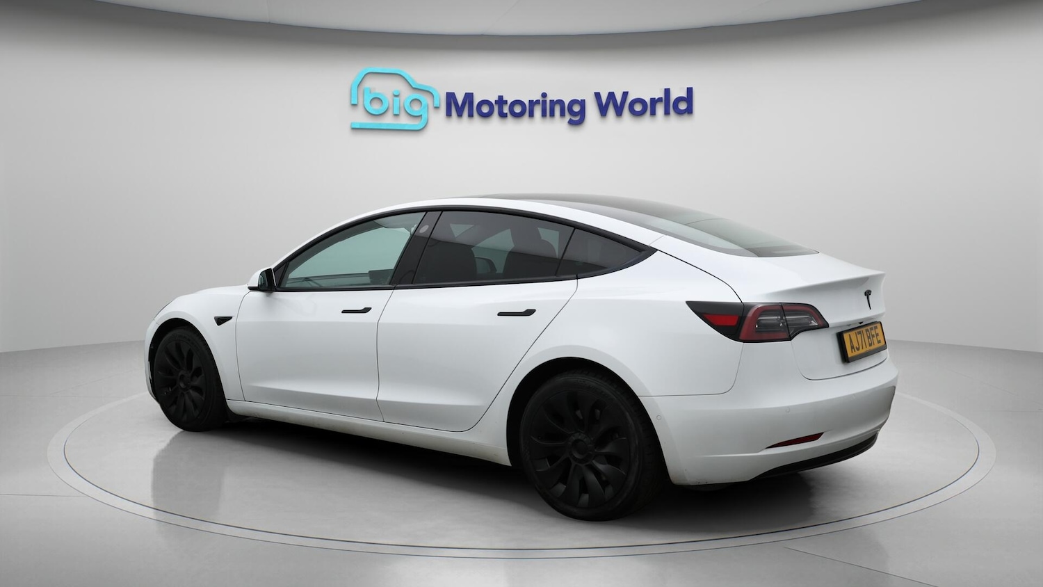 Used Tesla Model 3 2021 for sale - 76166809: Photo 6