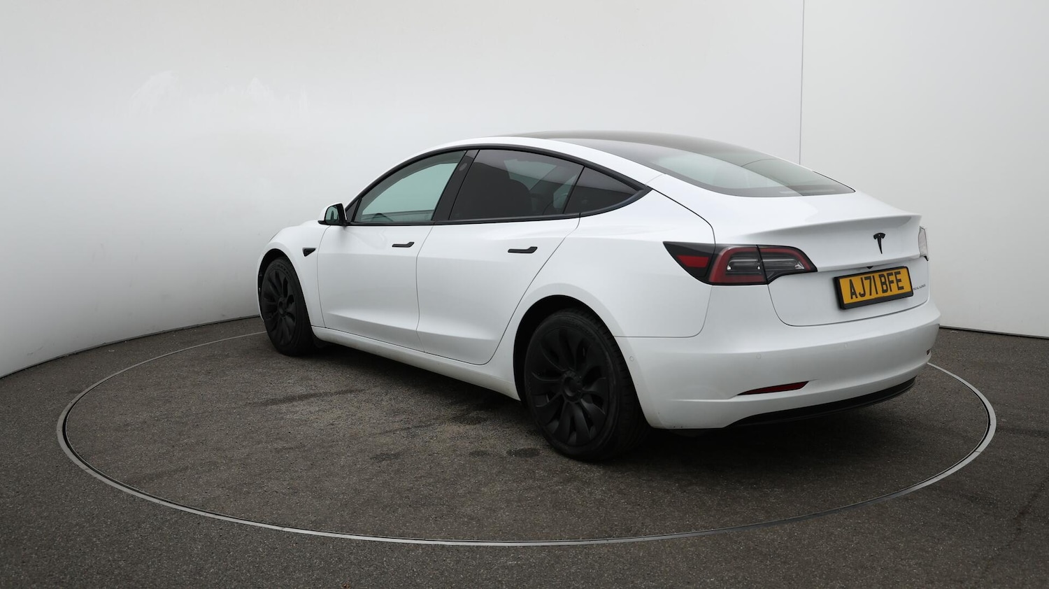 Used Tesla Model 3 2021 for sale - 76166809: Photo 63