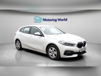 2022 - 118i [136] SE 5dr Step Auto [Live Cockpit Pro]