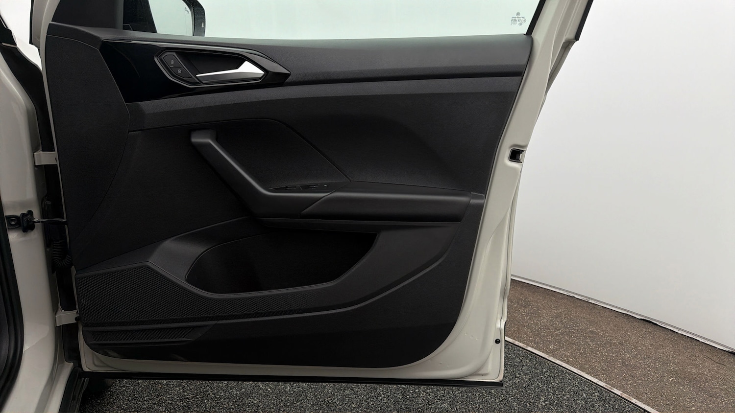 Used Volkswagen T-Cross 2023 for sale - 78176677: Photo 14