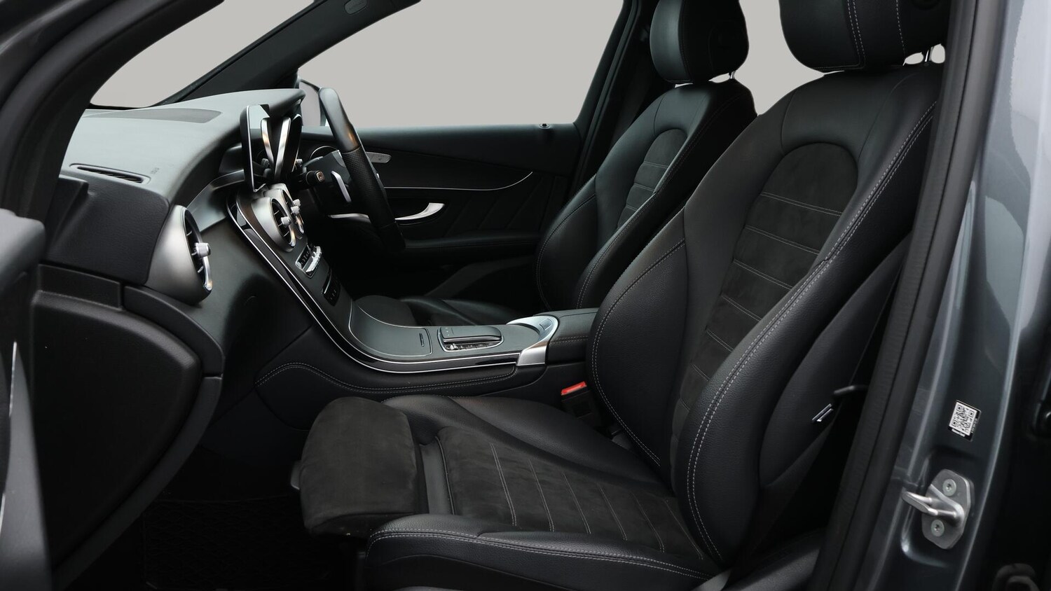 Used Mercedes-Benz GLC 2020 for sale - 76550380: Photo 15