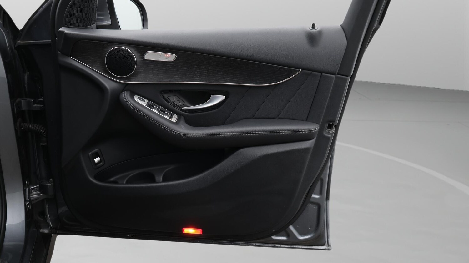 Used Mercedes-Benz GLC 2020 for sale - 76550380: Photo 16