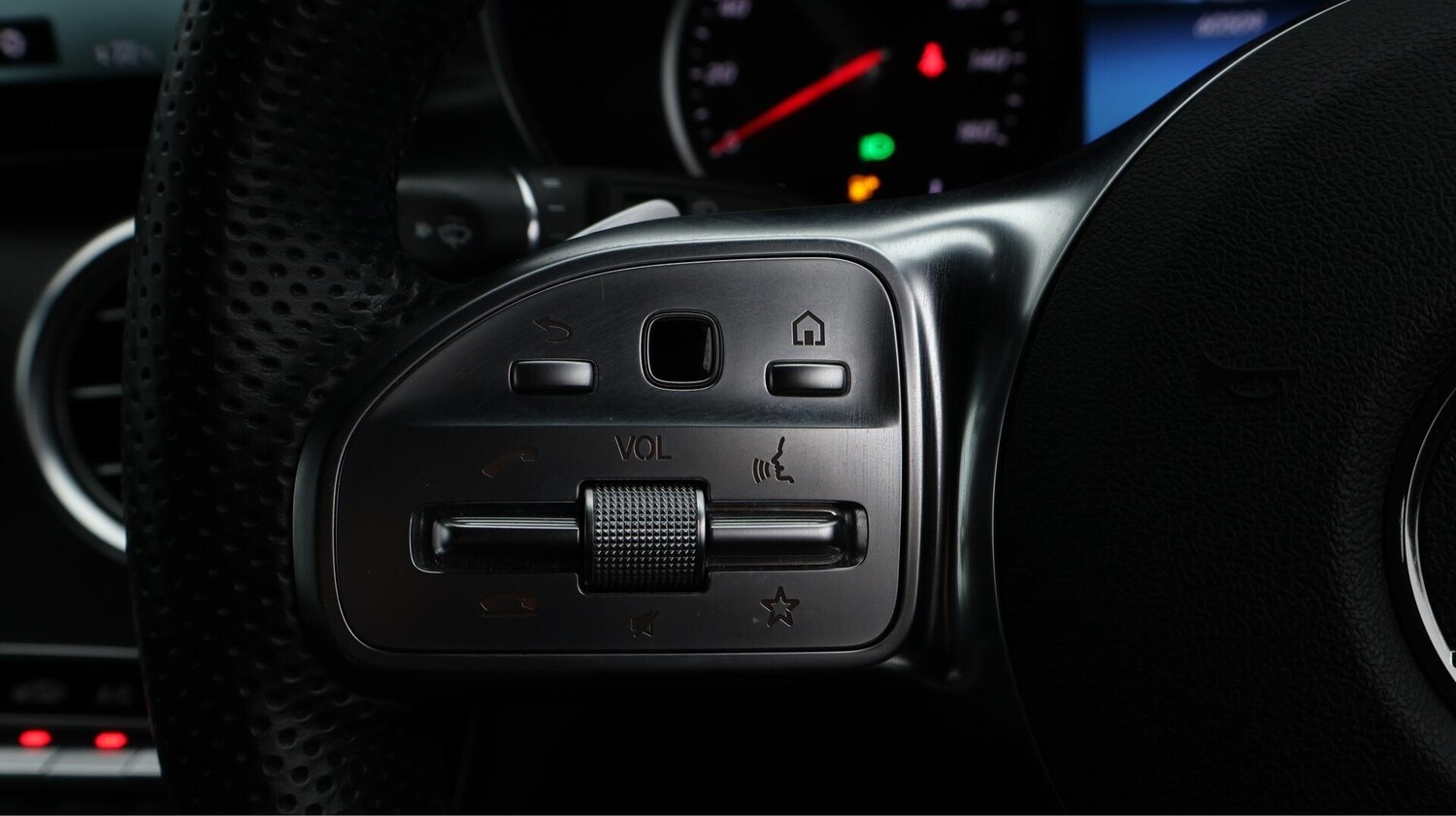 Used Mercedes-Benz GLC 2020 for sale - 76550380: Photo 25