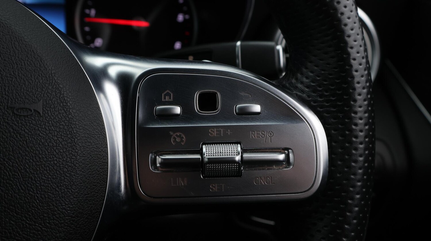 Used Mercedes-Benz GLC 2020 for sale - 76550380: Photo 26