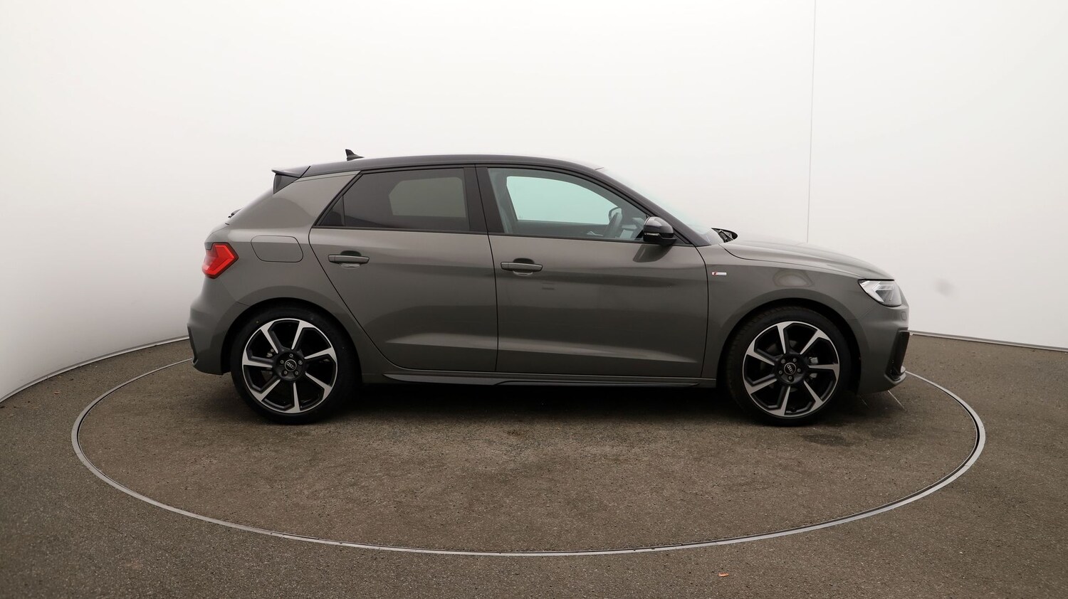 Used Audi A1 for sale - 76810090: Photo 42