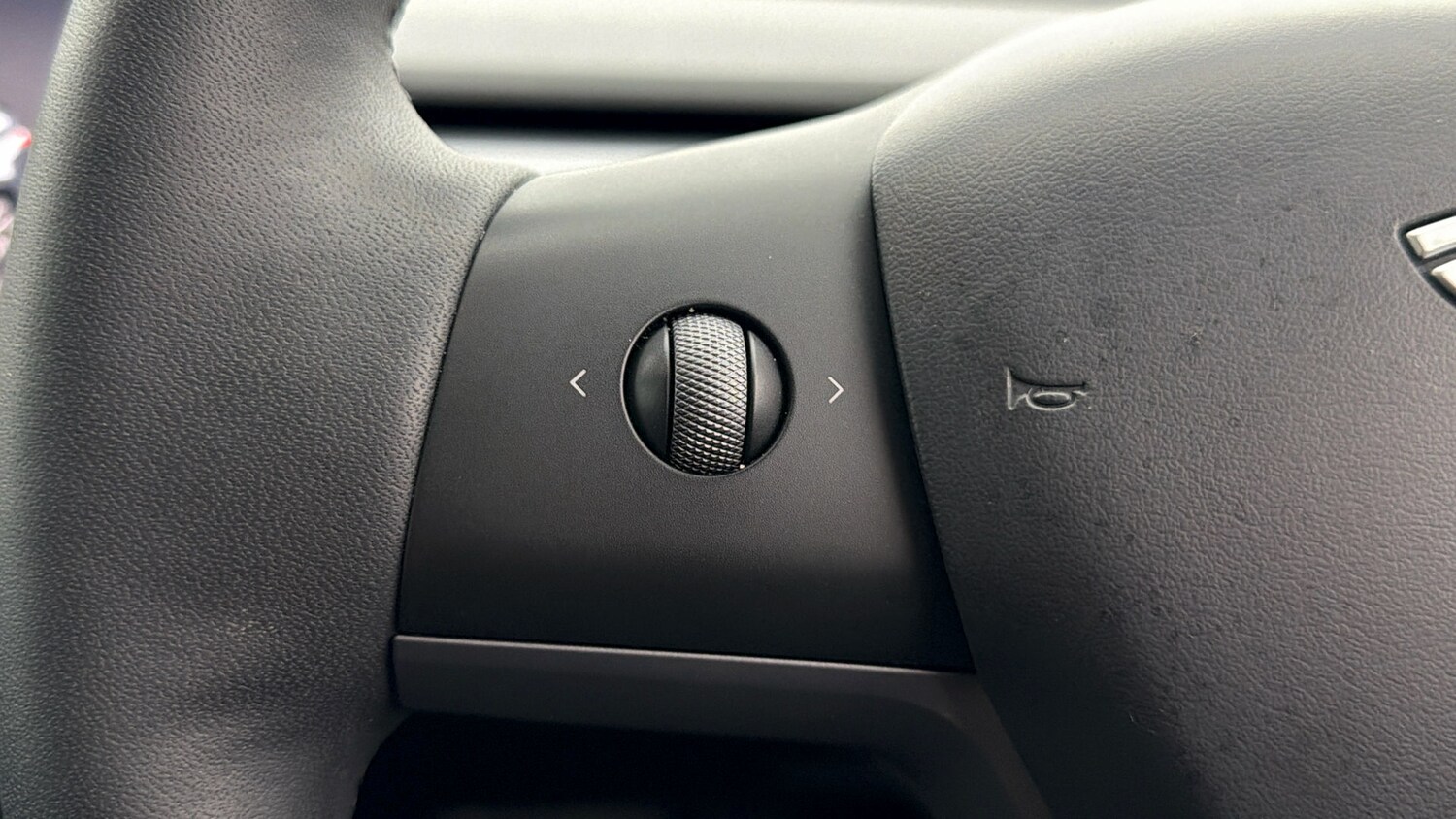 Used Tesla Model Y 2023 for sale - 78011021: Photo 22