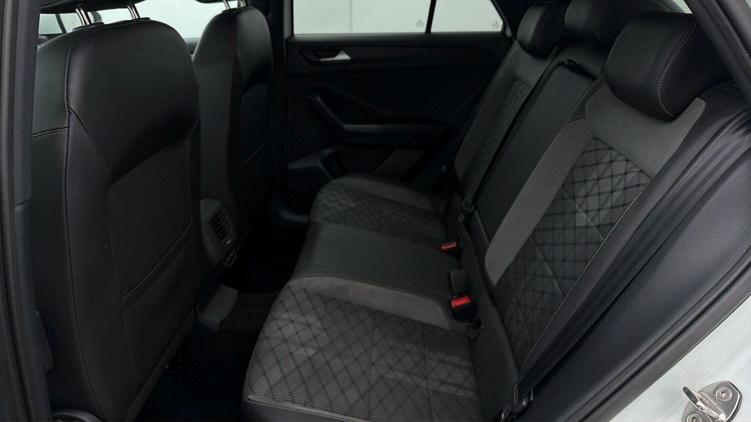 Used Volkswagen T-Roc 2022 for sale - 78163726: Photo 15