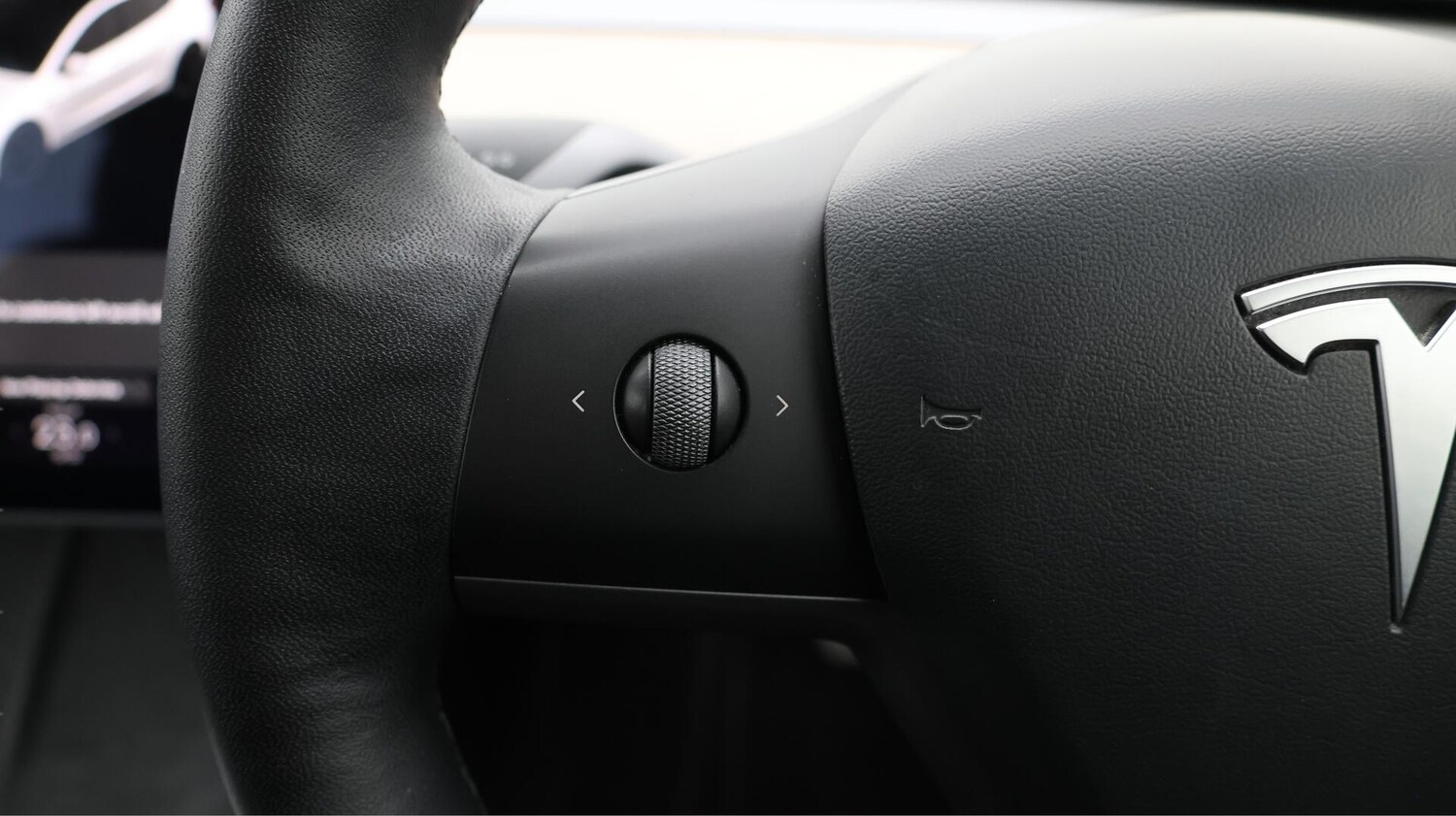 Used Tesla Model 3 for sale - 76735061: Photo 25