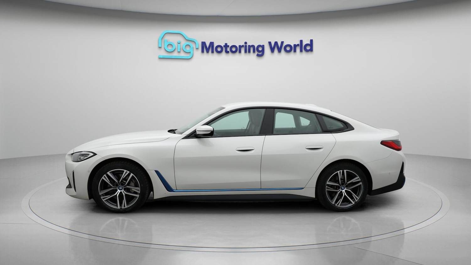 Used BMW i4 for sale - 76484411: Photo 4