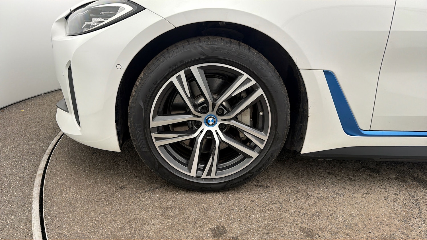 Used BMW i4 2023 for sale - 78067951: Photo 17