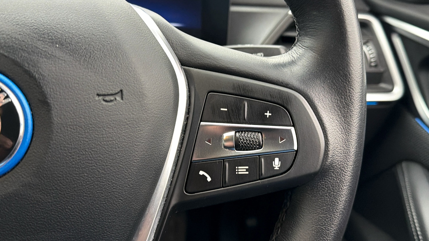 Used BMW i4 2023 for sale - 78067951: Photo 23