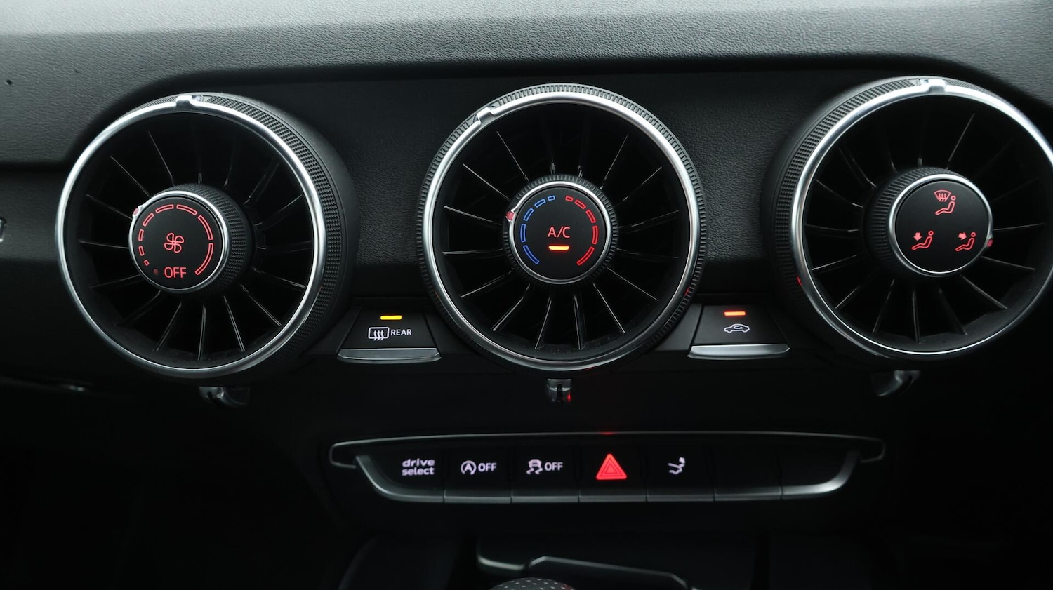 Used Audi TT 2021 for sale - 76370483: Photo 13