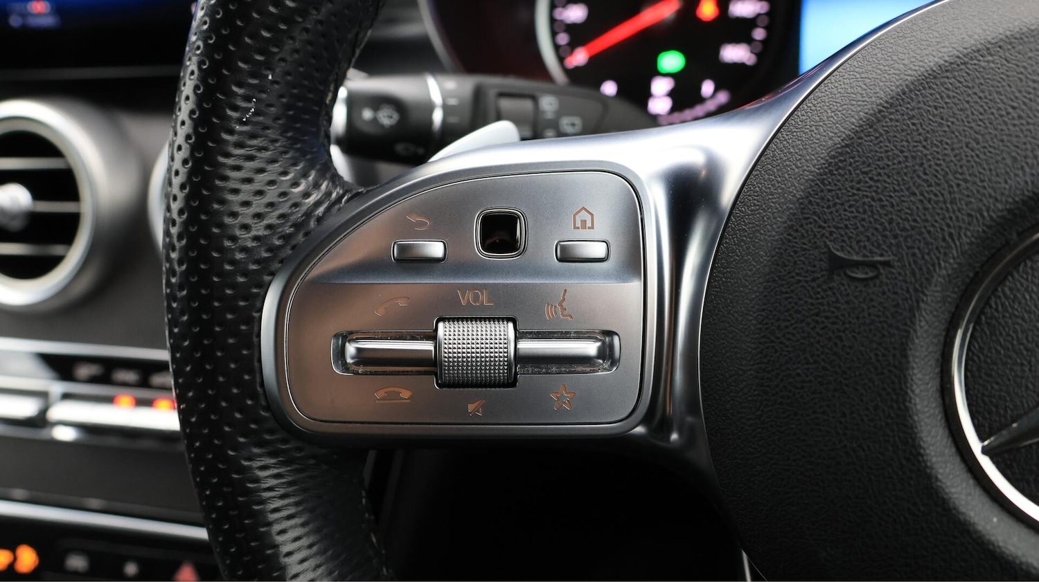 Used Mercedes-Benz GLC 2020 for sale - 76399298: Photo 25