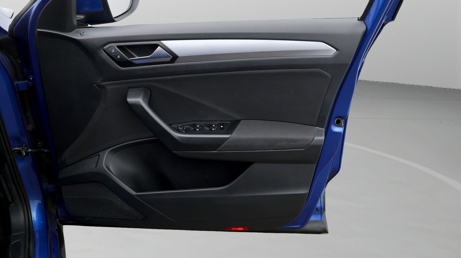 Used Volkswagen T-Roc 2022 for sale - 77662651: Photo 15