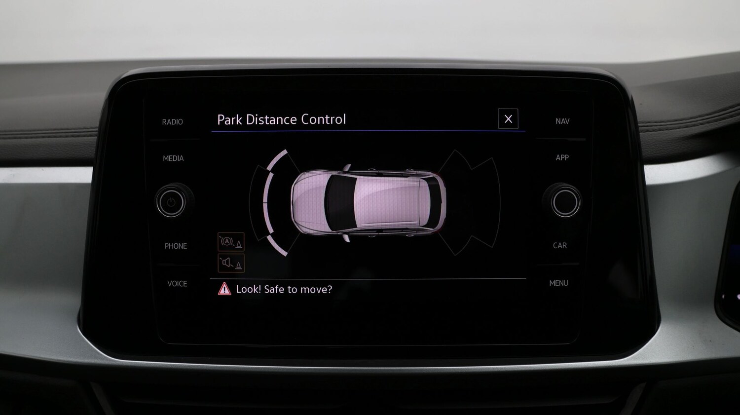 Used Volkswagen T-Roc 2022 for sale - 77662651: Photo 26