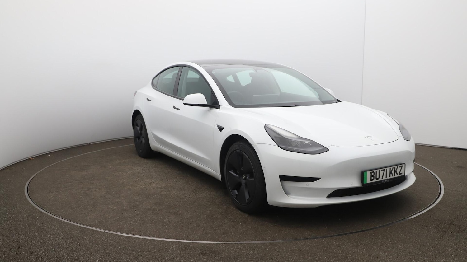 Used Tesla Model 3 2021 for sale - 76189995: Photo 43