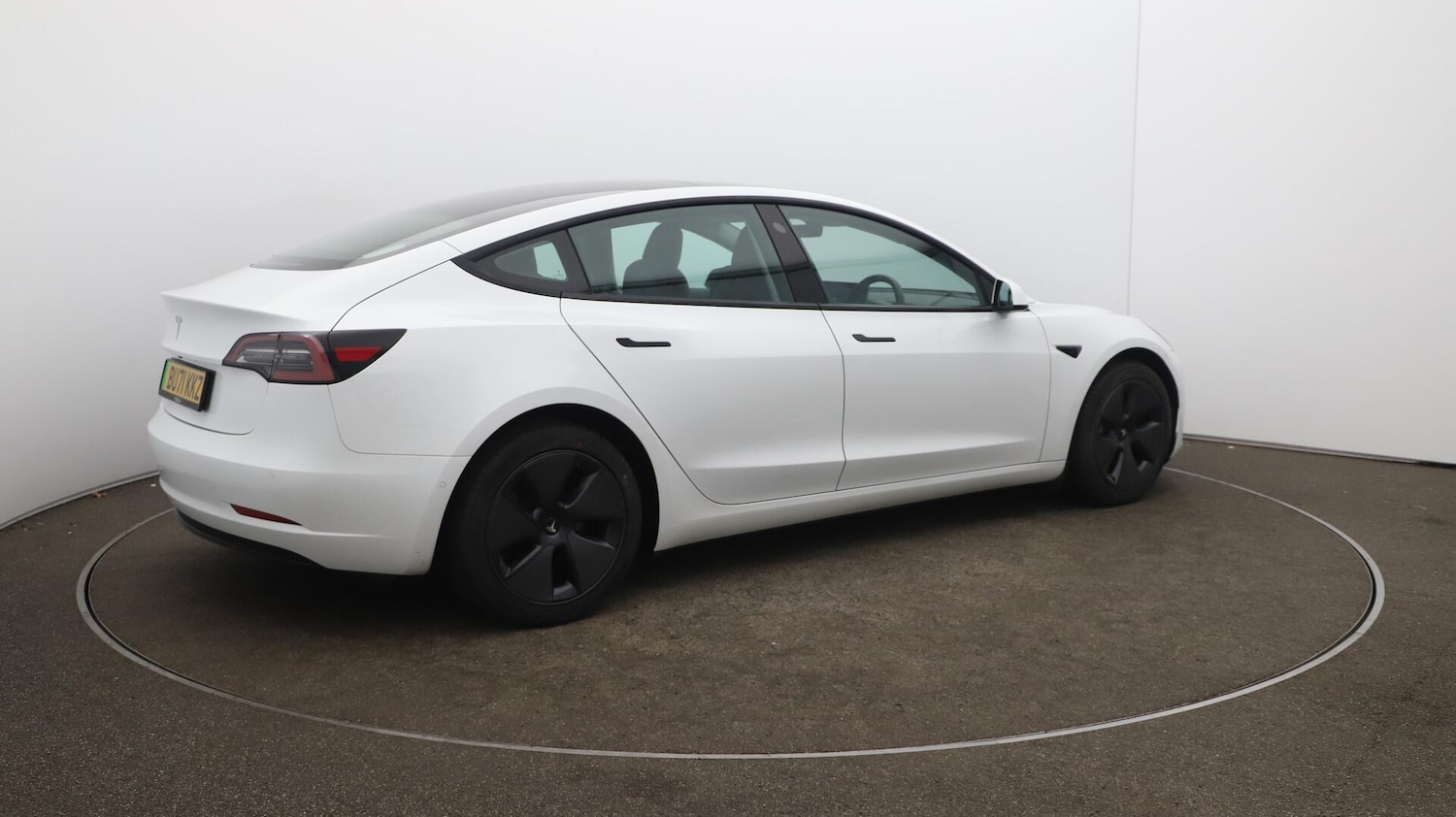 Used Tesla Model 3 2021 for sale - 76189995: Photo 53