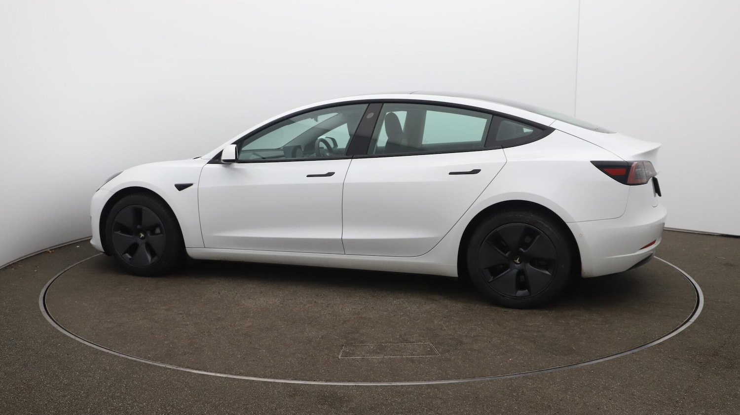 Used Tesla Model 3 2021 for sale - 76189995: Photo 58