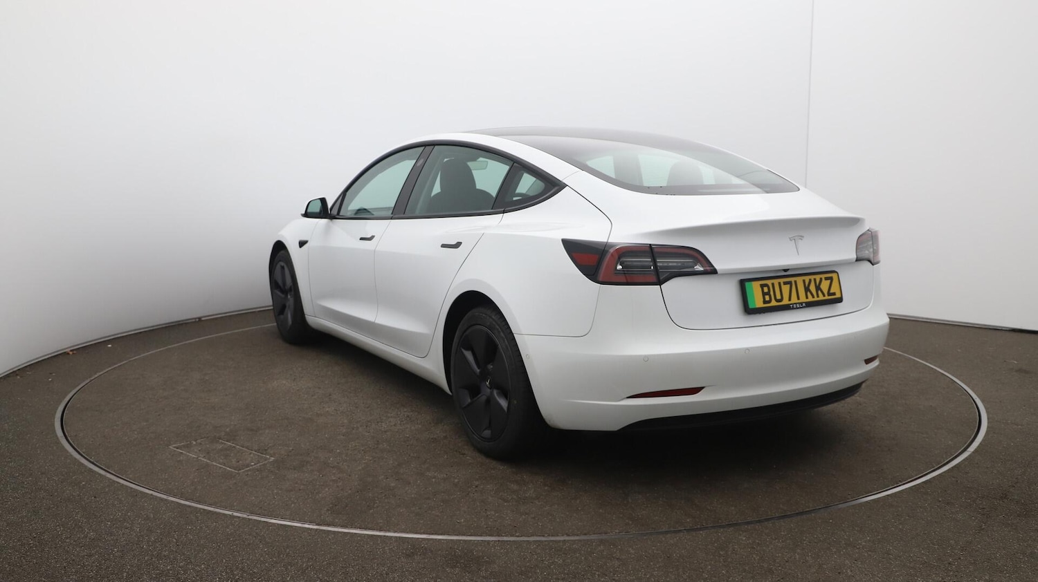 Used Tesla Model 3 2021 for sale - 76189995: Photo 62