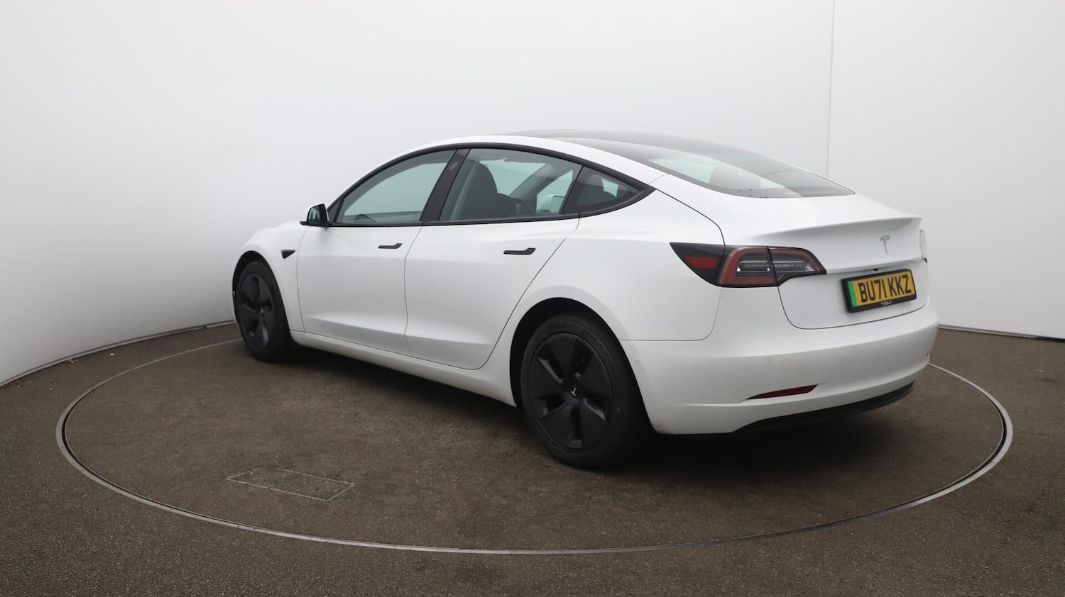 Used Tesla Model 3 2021 for sale - 76189995: Photo 63