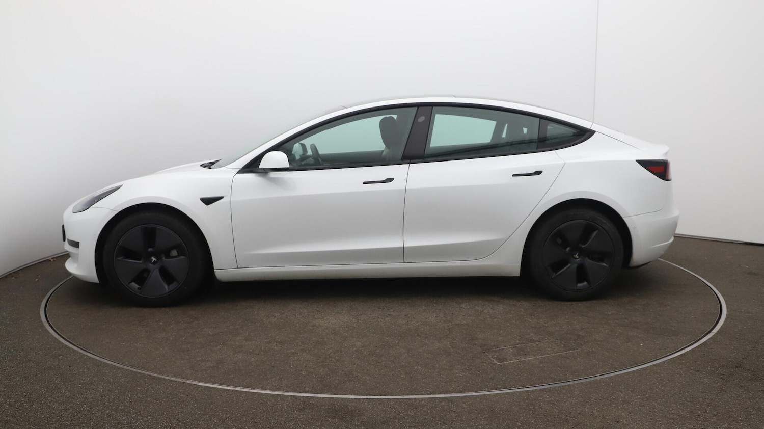 Used Tesla Model 3 2021 for sale - 76189995: Photo 65