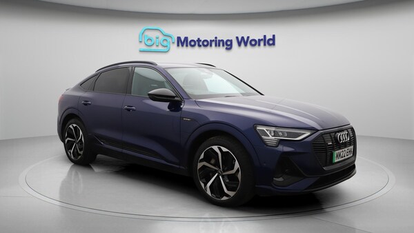 Used Audi e-tron 2022 for sale - 76246900: Photo 2