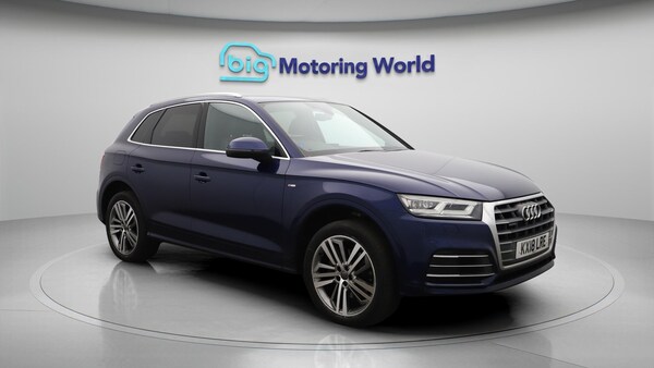 Used Audi Q5 2018 for sale - 76270431: Photo 2