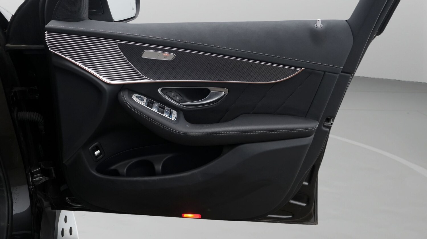 Used Mercedes-Benz EQC for sale - 77208155: Photo 15