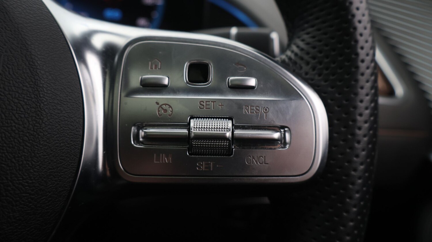 Used Mercedes-Benz EQC for sale - 77208155: Photo 22