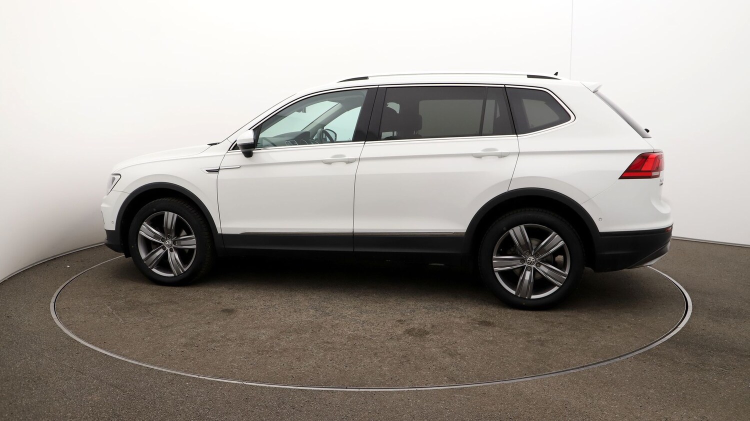 Used Volkswagen Tiguan Allspace for sale - 76809867: Photo 53