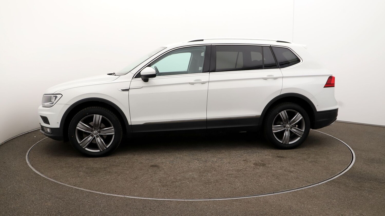 Used Volkswagen Tiguan Allspace for sale - 76809867: Photo 60