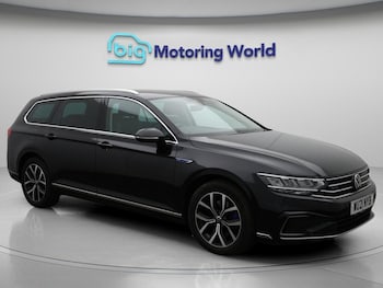 Volkswagen - Passat