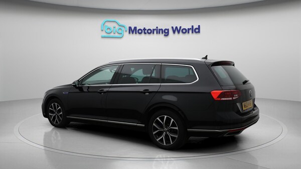 Used Volkswagen Passat 2021 for sale - 76214823: Photo 6