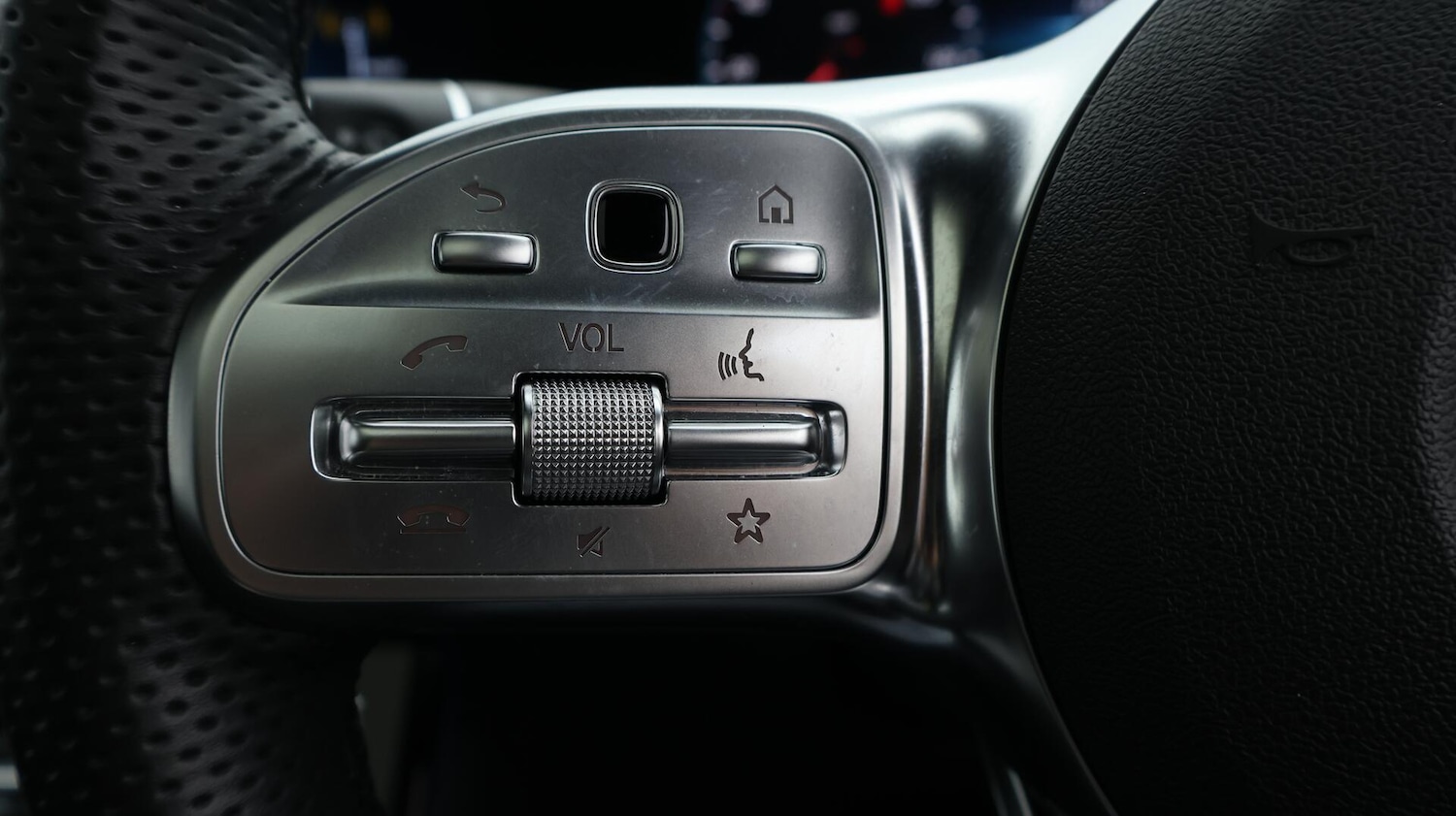 Used Mercedes-Benz EQC 2021 for sale - 76573547: Photo 25