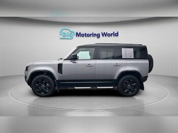 Used Land Rover Defender 110 2023 for sale - 78942704: Photo