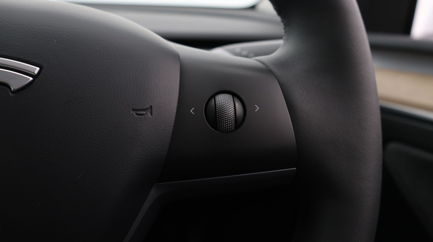 Used Tesla Model Y 2023 for sale - 77211611: Photo 22