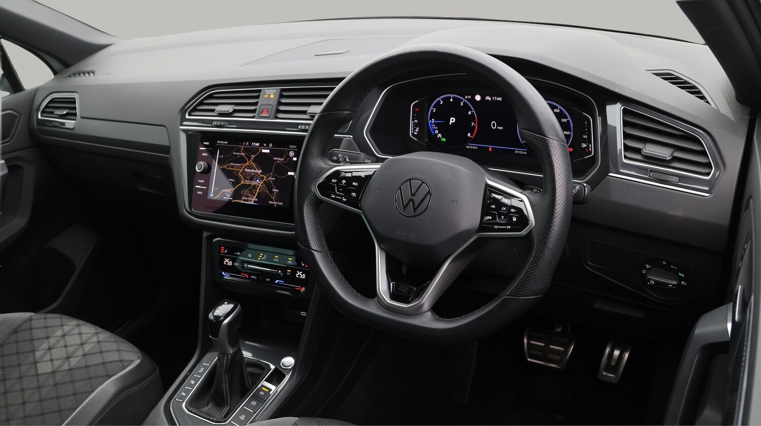 Used Volkswagen Tiguan 2023 for sale - 77744723: Photo 9