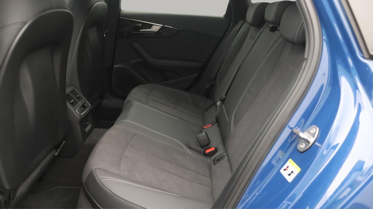 Used Audi A4 Avant 2023 for sale - 76370100: Photo 17