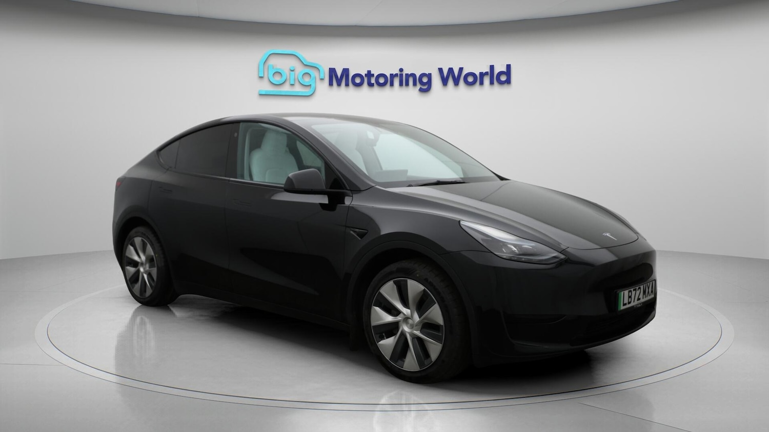 Used Tesla Model Y 2022 for sale - 76780863: Photo 2