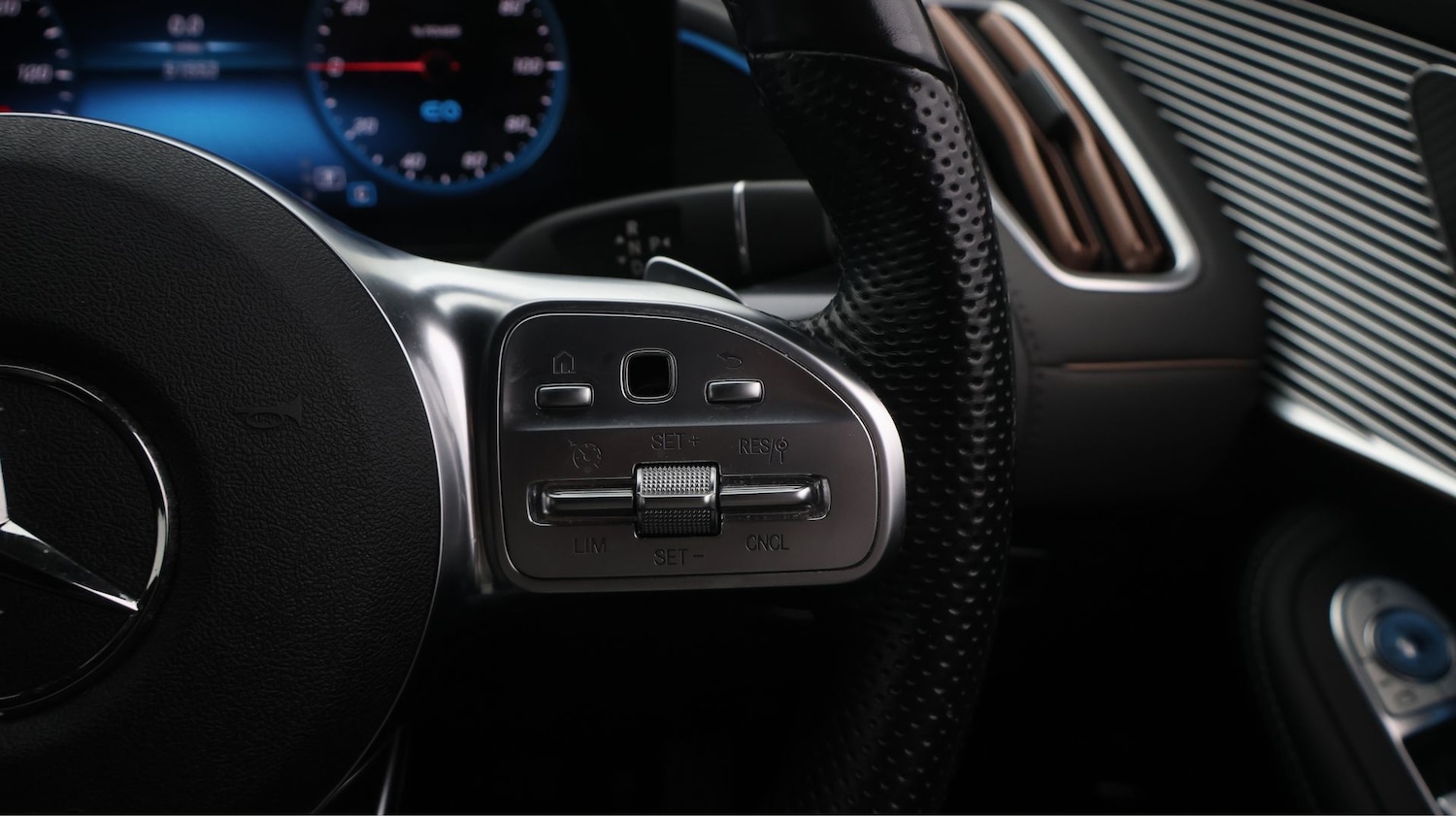 Used Mercedes-Benz EQC 2022 for sale - 77719080: Photo 26