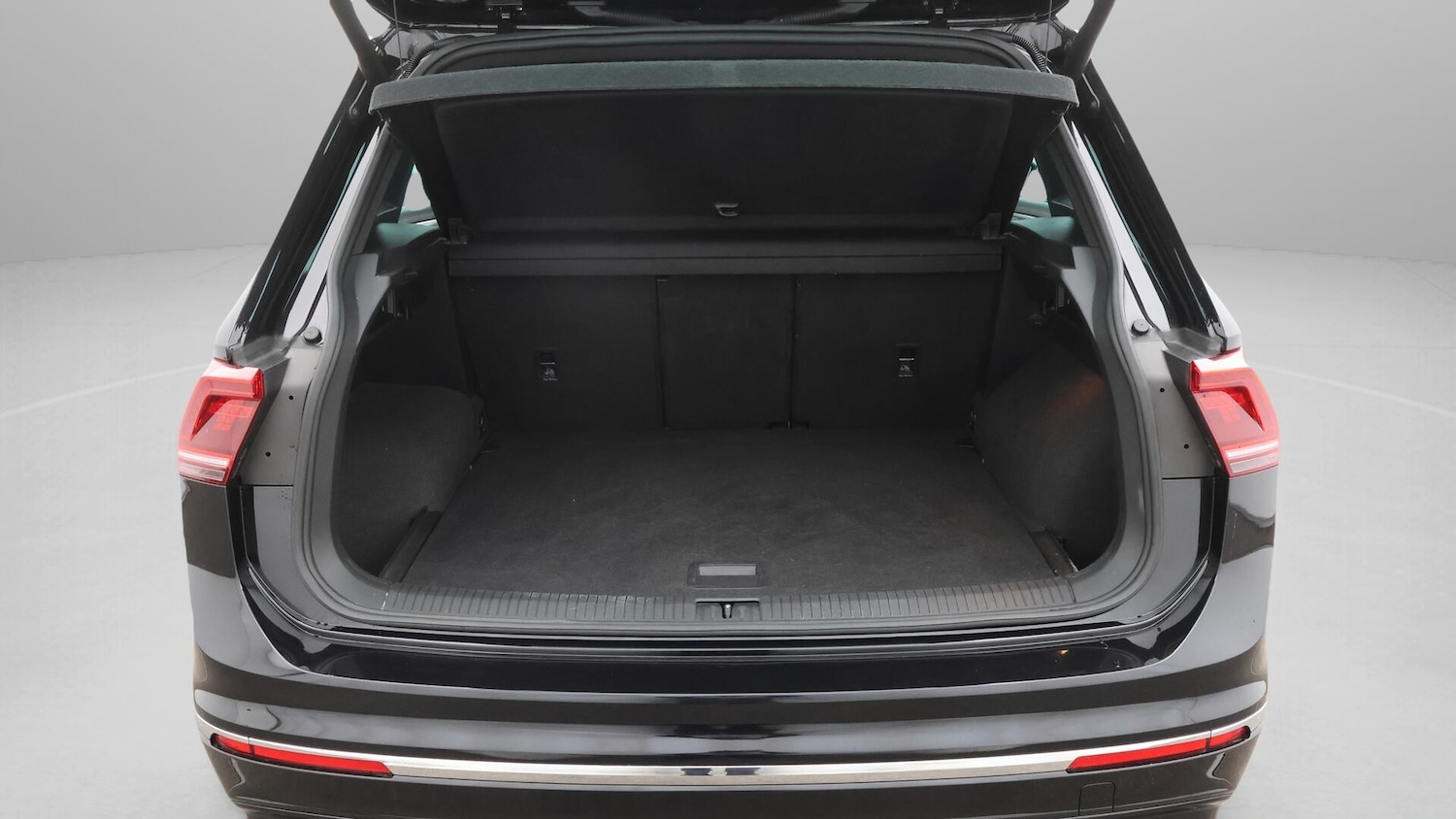 Used Volkswagen Tiguan 2019 for sale - 76108613: Photo 18